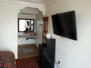 Tower Motel Лонг Бич Номер фото