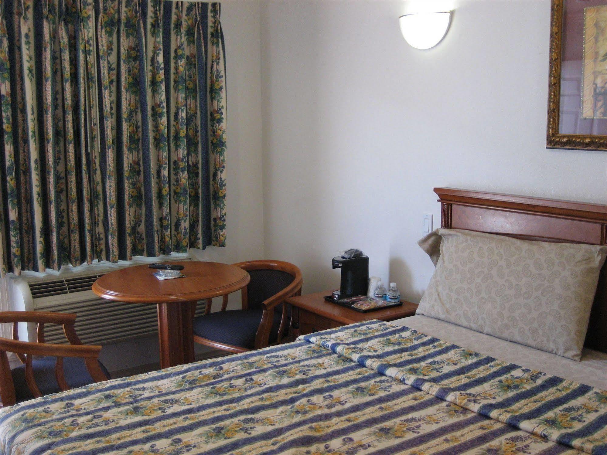 Tower Motel Лонг Бич Экстерьер фото